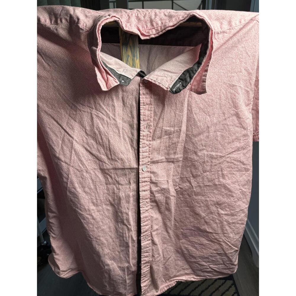 Six Lincoln New York Men’s XL Pink Geometric Cotton Short Sleeve